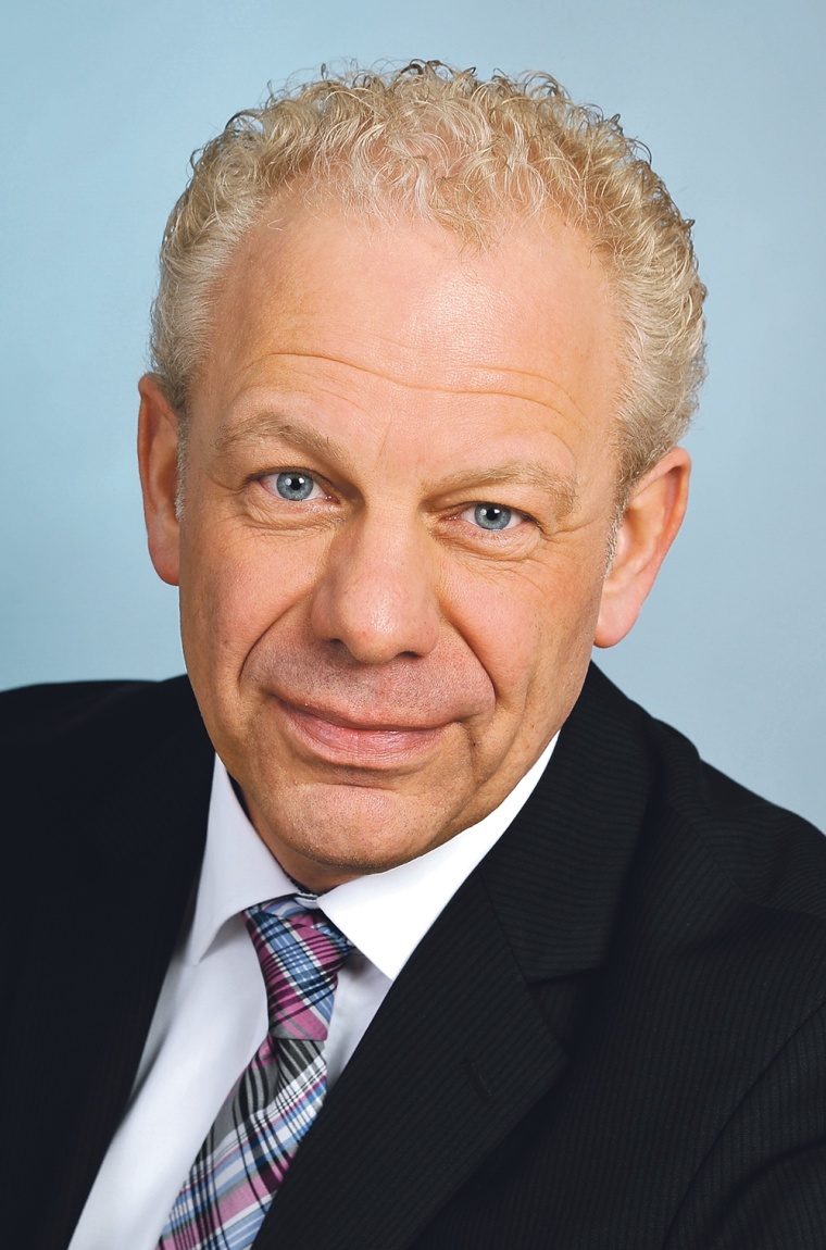 Stefan Heinz, Mundipharma