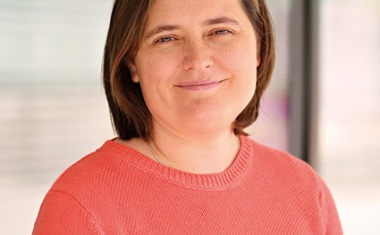 Charlotte K. Williams erhält Otto Roelen-Medaille