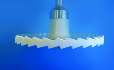 Verschleißbeständig - Verbundkeramik vermeidet Anlagenstillstand beim Rühren abrasiver Medien