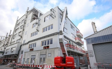 Evonik: Erste Anlage des neuen Polyamid-12-Komplexes fertiggestellt