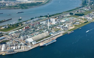 Lanxess weiht Lachgas-Reduktionsanlage in Antwerpen ein