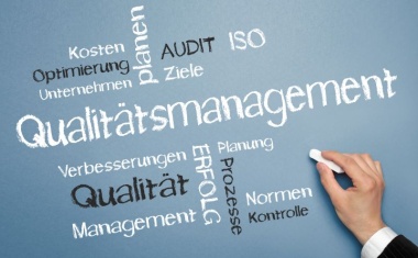 Mit KI Freiräume schaffen für QM