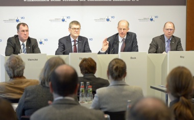 German Chemicals Stable, Output Flat in 2016