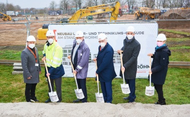 Röhm Breaks Ground on Innovation Center in Worms