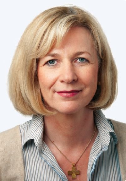 Karin Sahr, Ernst & Young