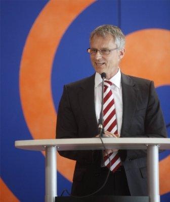 Provadis: Rüdiger Dingeldey, Personalleiter der Firma Celanese am Standort...