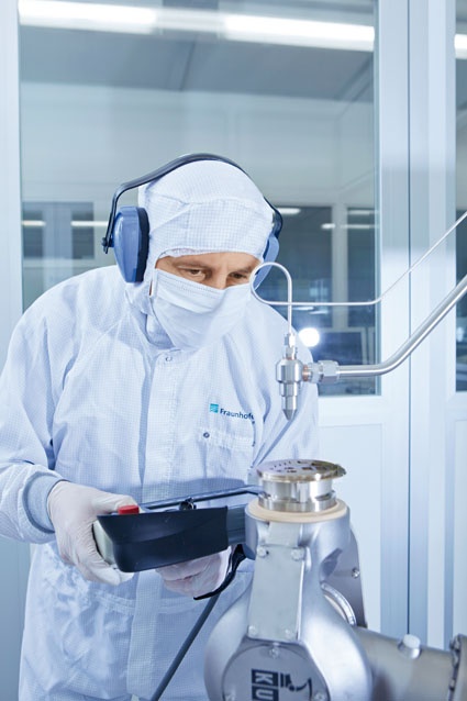 Abb. 1: Präzisionsreinigung mit Kohlendioxid-Schnee