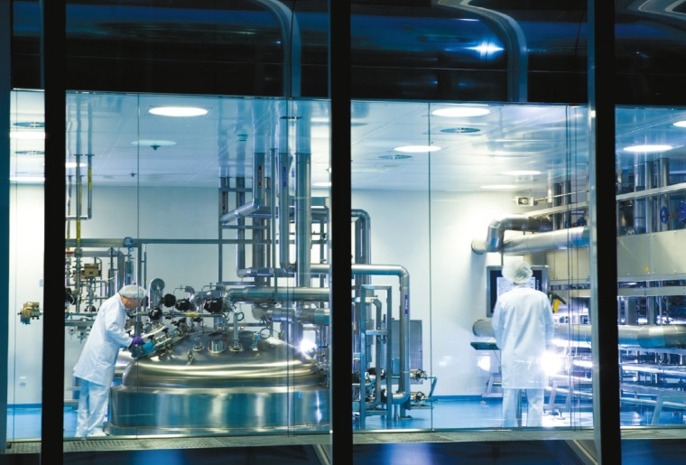 Blick in die neue Biotech-Produktionsanlage (Bau 95) von Roche in Basel bei...