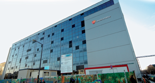 Abb. 1: Glaxo Smith Kline Biologicals in Dresden hat seine Kapazität für die...