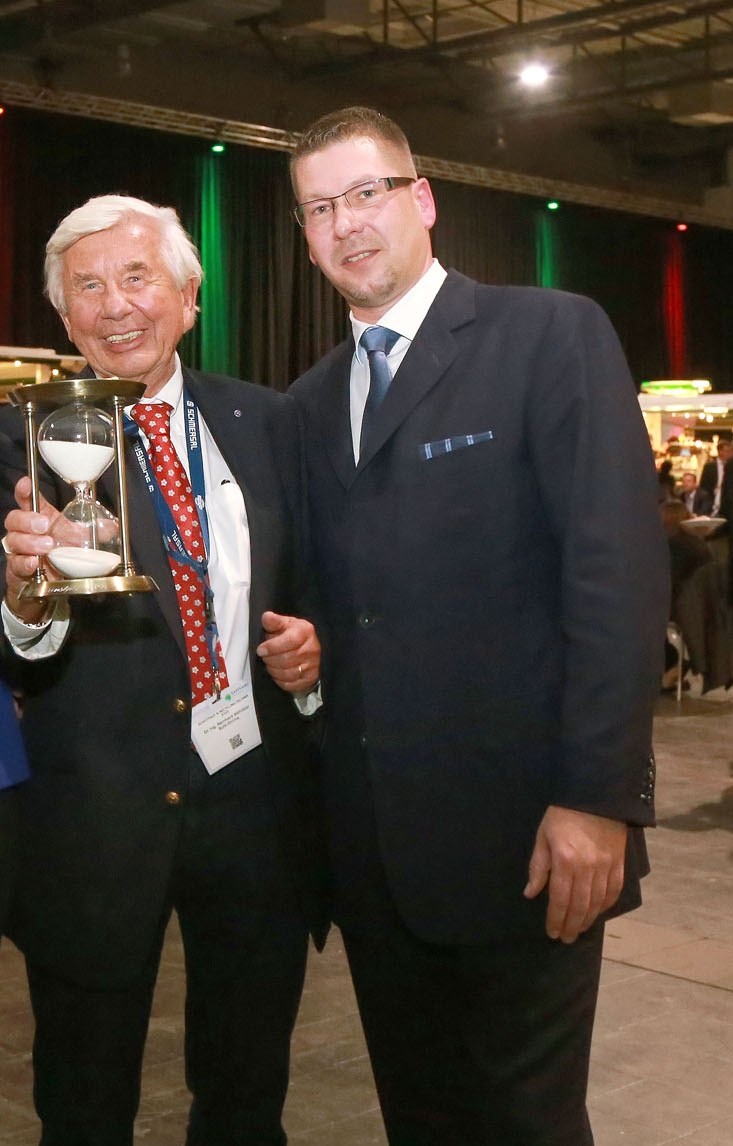 Easyfairs: Erstmals verliehen wurde der Deutsche Schüttgut Verdienstpreis...