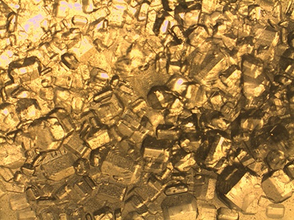 Mikroskopie von Kristallen © Ekato