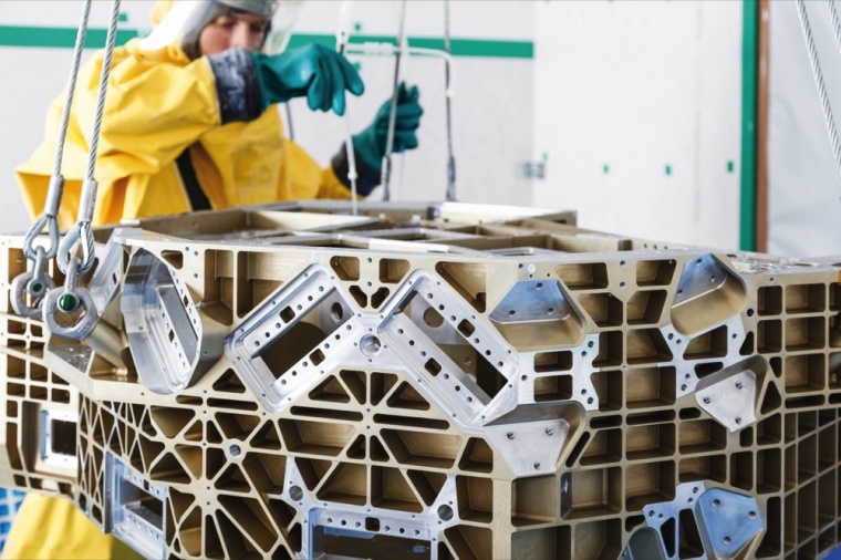 Abb.: Das Fraunhofer IPA bewältigt selbst die Reinigung hochkomplexer, schwer...