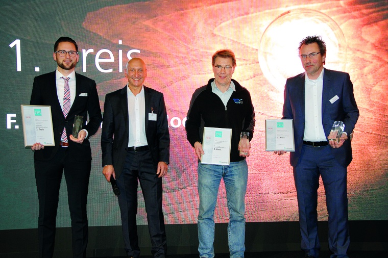 Udo Gommel, Fraunhofer IPA (zweiter von links) und die Preisträger von links:...