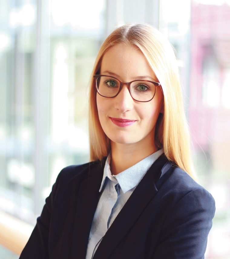 Julia Stephan, wissenschaftliche Mitarbeiterin, Abt. Analytics, Gruppe Process...