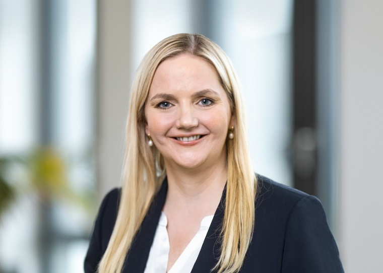 Isabelle Adelt, Fuchs Petrolub