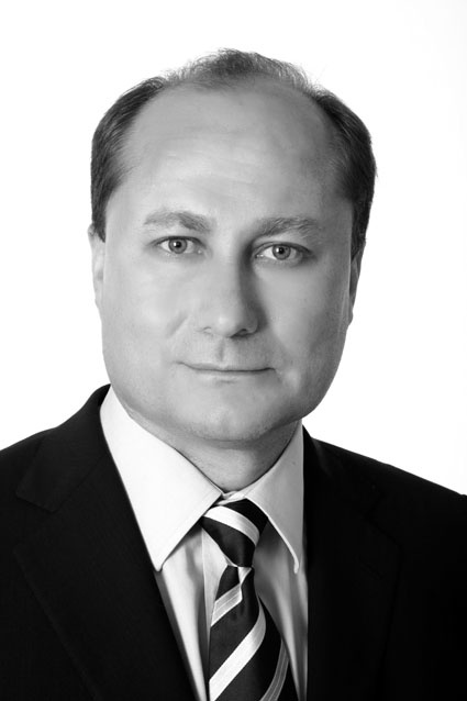 Dr. Josef Packowski, Managing Partner at Camelot Management Consultants