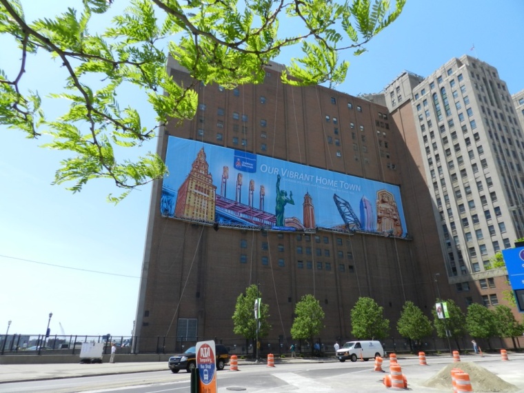 Photo: Sherwin-Williams and Valspar Merger Delayed