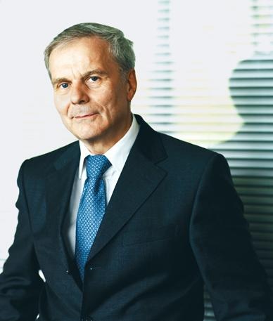 Dr. Frank-Roland Schröder, Henkel