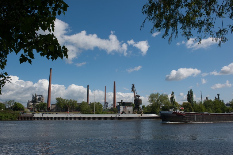 Fig. 5: Griesheim Industrial Park has its own port, as do many industrial parks...