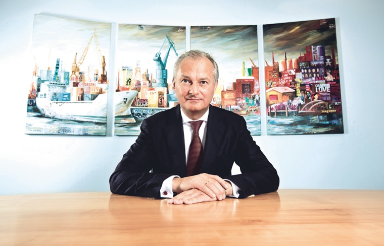 Hans-Christian Sievers, chairman, Helm