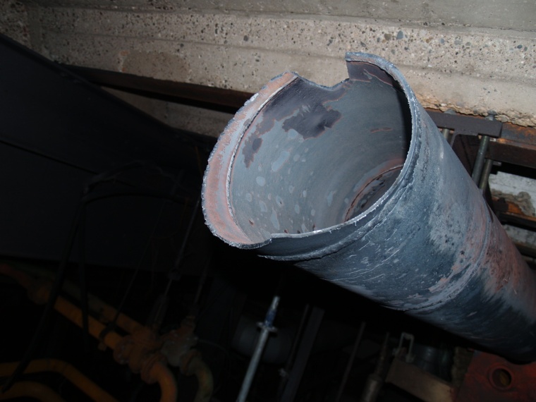 Bursting of a startup line (Figure 8), cause: too long operation at high...