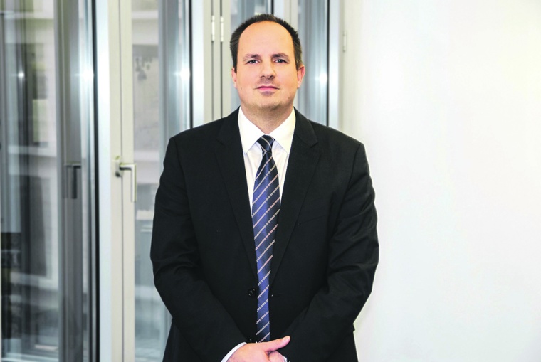 Rouven Schwab, Squire Patton Boggs