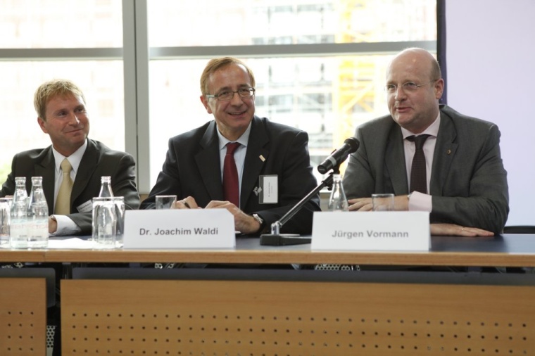 Im Rahmen der Veranstaltung „Perspectives 2012“ diskutierten u.a....