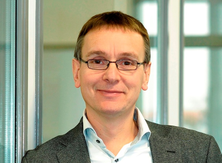 Prof. Dr. Alexander Pflaum neuer Leiter der Fraunhofer-Arbeitsgruppe für...