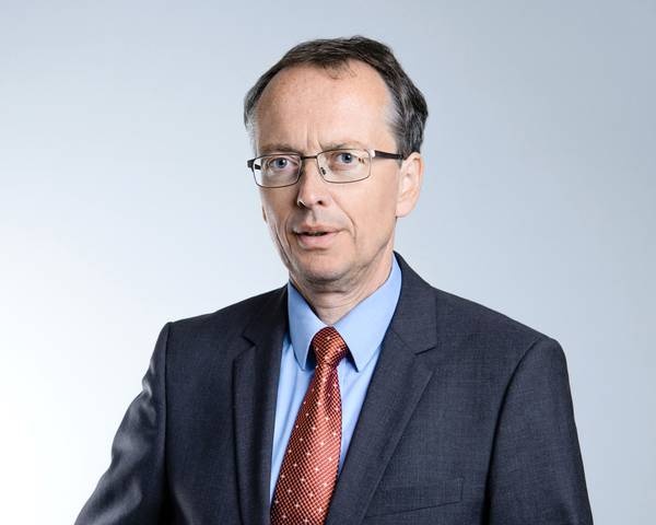 Der Vorstand der Gesellschaft Deutscher Chemiker hat Dr. Matthias Urmann,...