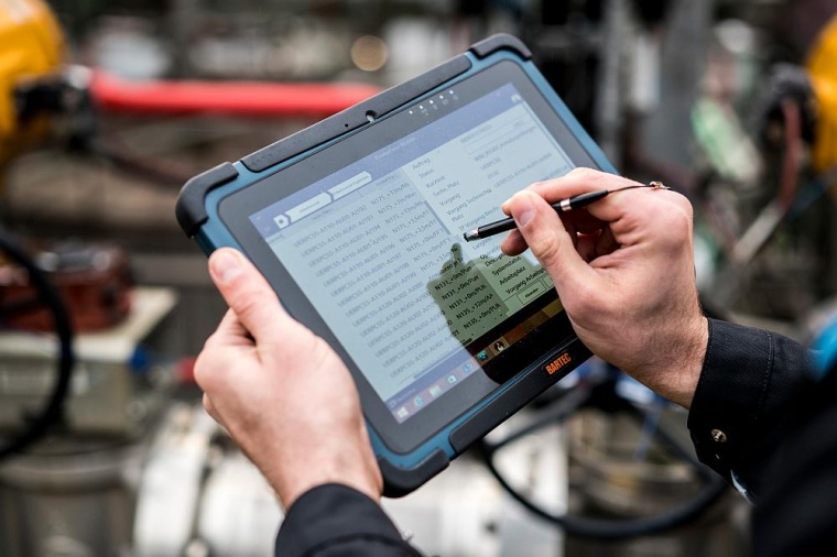 Vorausschauende Wartung von Covestro-Produktionsanlagen wird mithilfe digitaler...