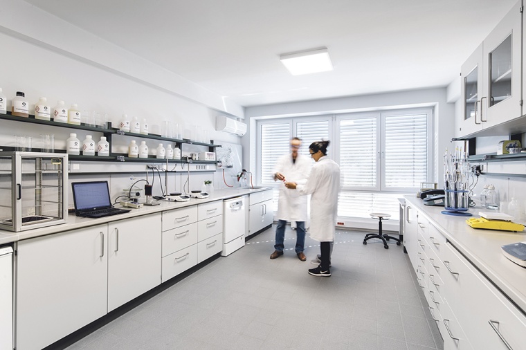 Oqema besitzt im Bereich Surface Technology hochspezialisierte Labore, um...
