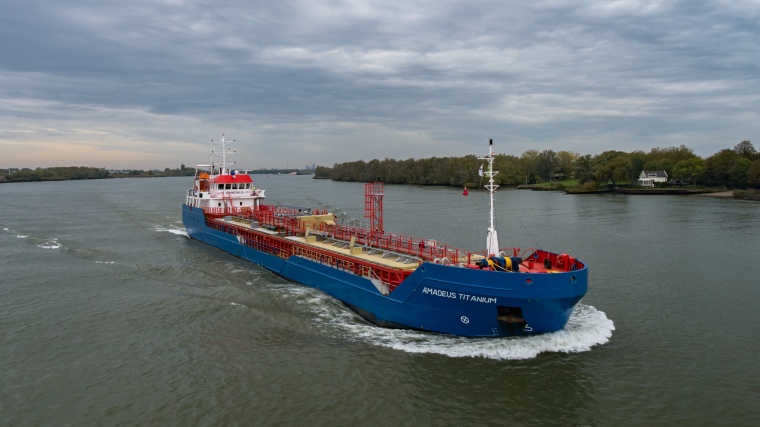 Das Küstenmotorschiff „Amadeus Titanium“ ist ausschließlich für den...