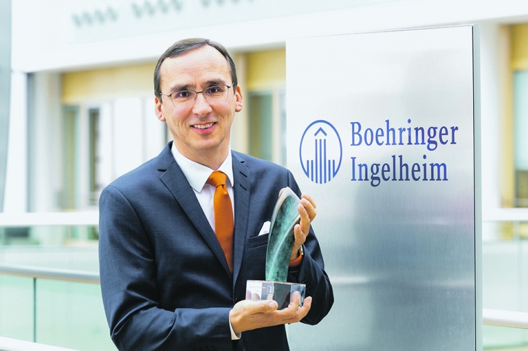 Für den Preisträger Boehringer Ingelheim hat Michael Schmelmer, Mitglied der...