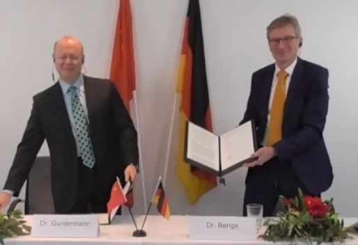 Der Leiter des deutschen Büros des CICCPS und geschäftsführende Präsident...