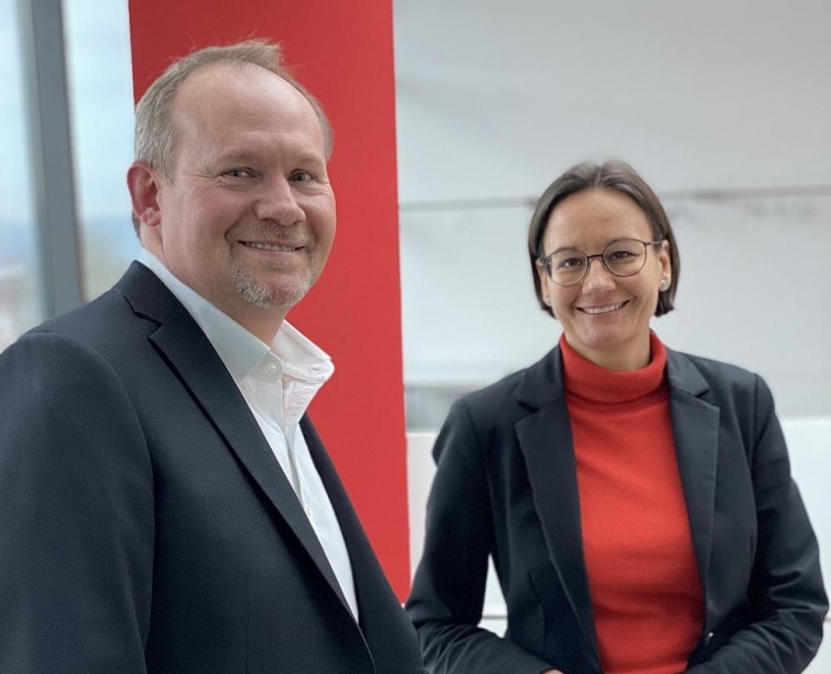 Eva Baumann und John Cottington. Foto: CHT