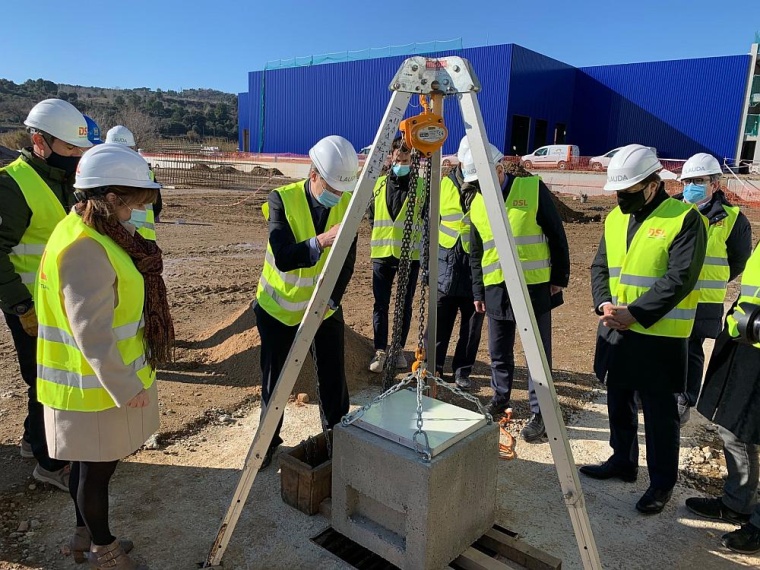 Einbau der Zeitkapsel. Foto: Lauda