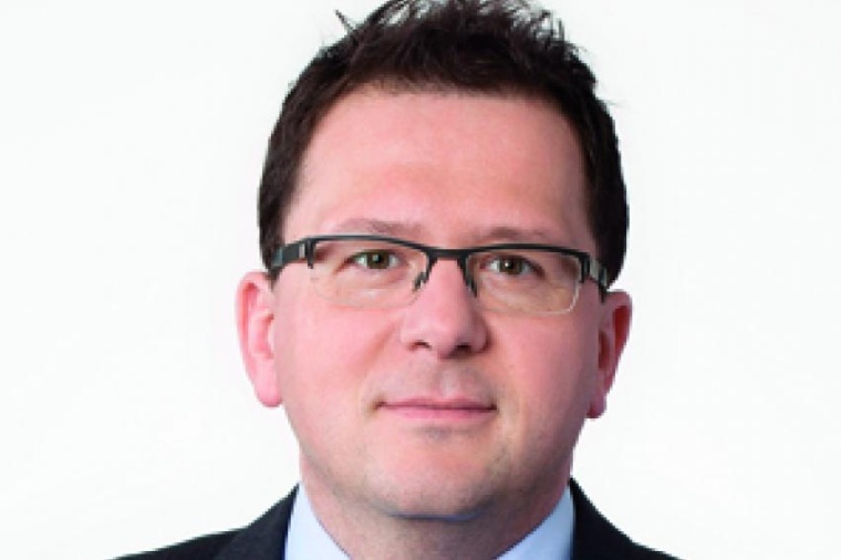 Peter Hartl ist Berater im Bereich Chemie & Life Sciences bei der...