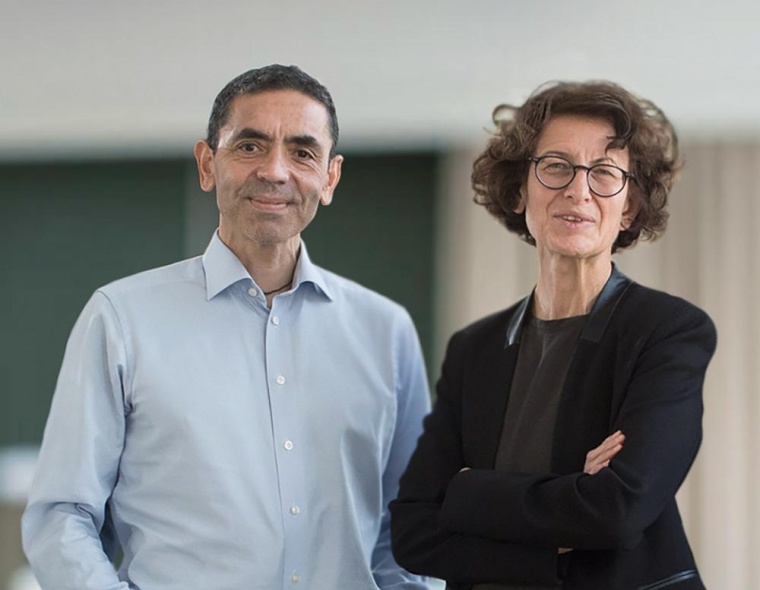 Ausgezeichnet mit dem Sonderpreis der Partner des Deutschen Gründerpreises,...