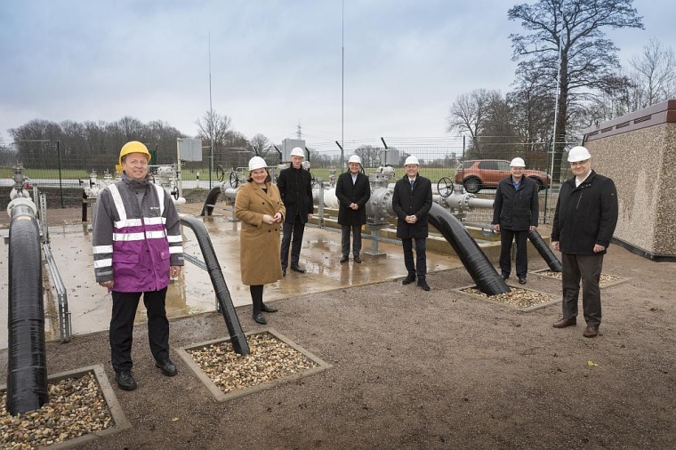 Bei der Inbetriebnahme an der Pipelinestation in Marl-Polsum anwesend waren...