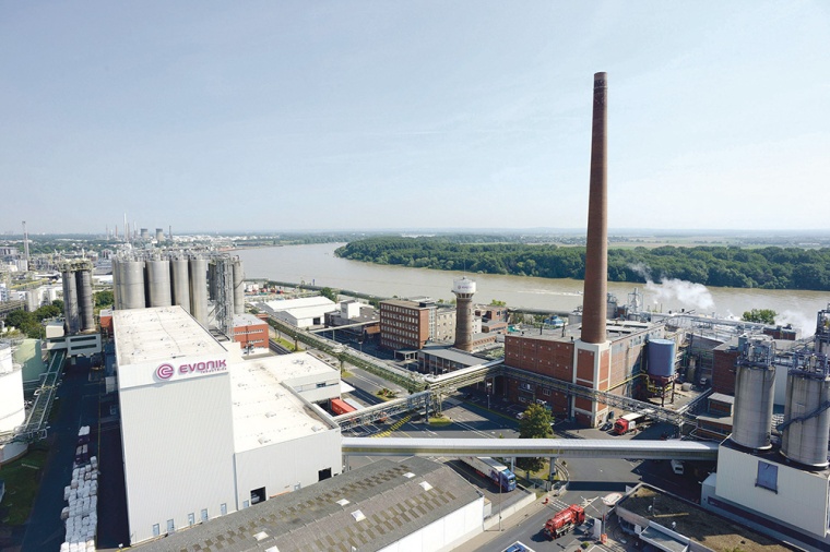 Der Spezialchemiekonzern Evonik blickt nach vorn und will die vorhandenen...