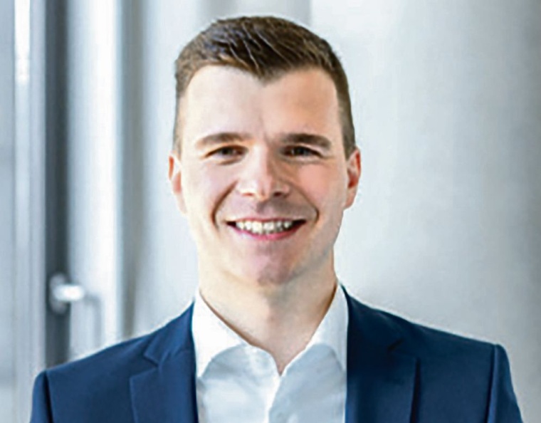 Julian Schupp, Berater, Maexpartners