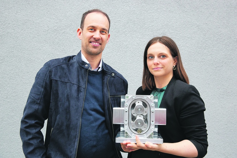 Die Gründer von Korthaus Pumpen (v.l.n.r.): Tobias Seifert (l.) und Doris...