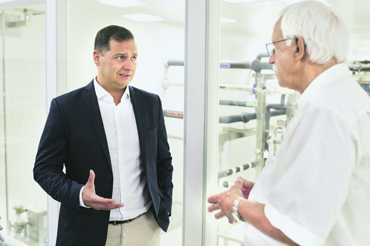 CHEManager vor Ort: Stefan Göstl, Associate Partner und Head of Life Sciences...