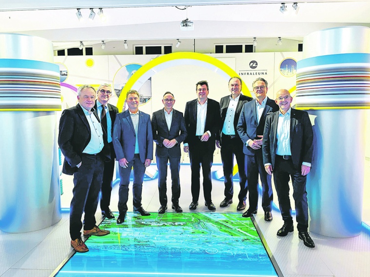 Die Teilnehmer am CHEManager-Roundtable-Gespräch mit Mitgliedern des Vorstands...