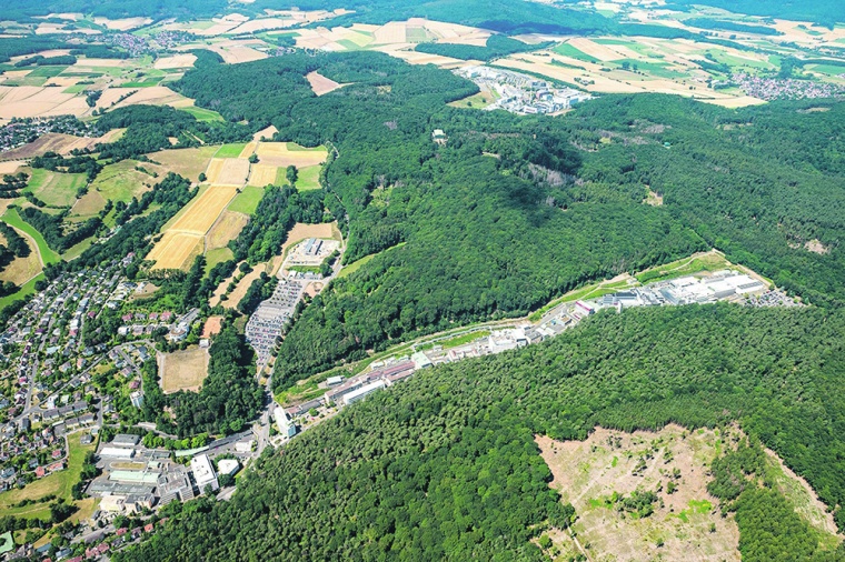 Am Biotech-Standort Behringwerke entsteht ein Windpark-Projekt © Pharmaserv