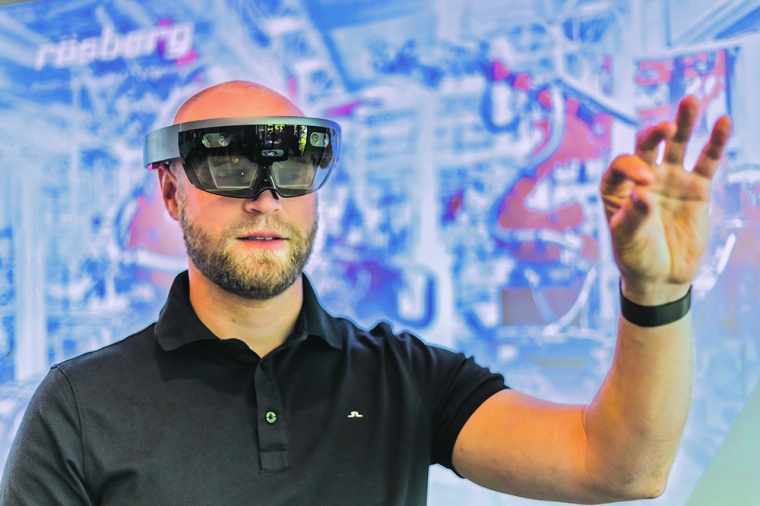 Durch intelligente AR-Brillen wollen wir manuelle Tätigkeiten wie...