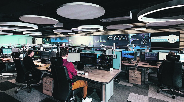 Die Cybersicherheitslage stets im Blick: Im 24/7-Betrieb werden im Nationalen...