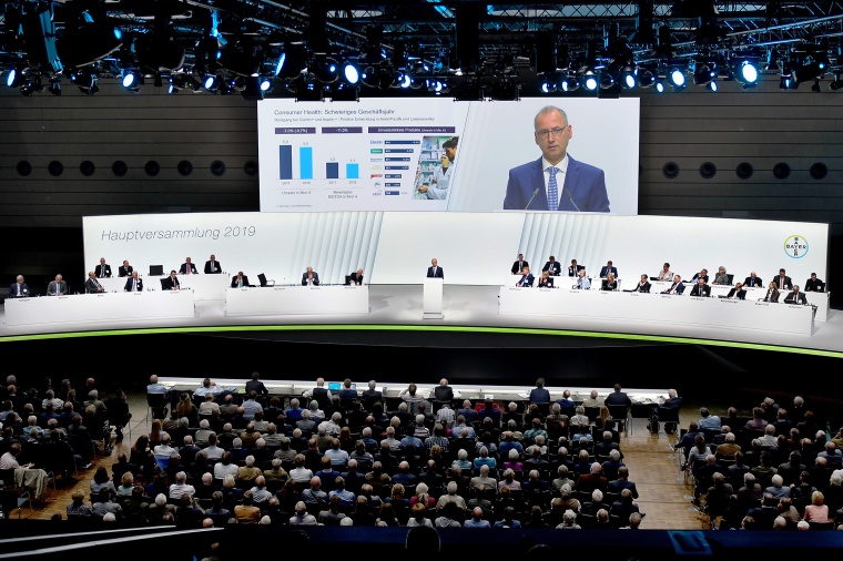 Bayer AGM Censures Leaders for Monsanto Woes (c) Bayer