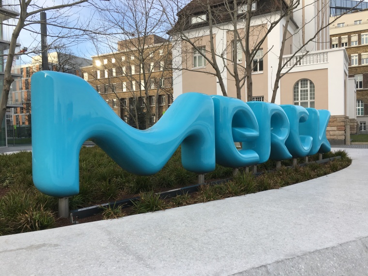 Versum Shareholders Approve Merck Deal