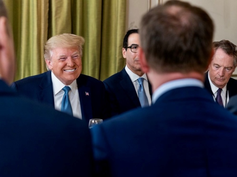 Trump Blames Drugmakers for Impeachment Inquiry (c) twitter.com/realDonaldTrump